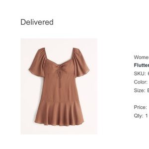 Abercrombie keyhole flutter sleeve dress